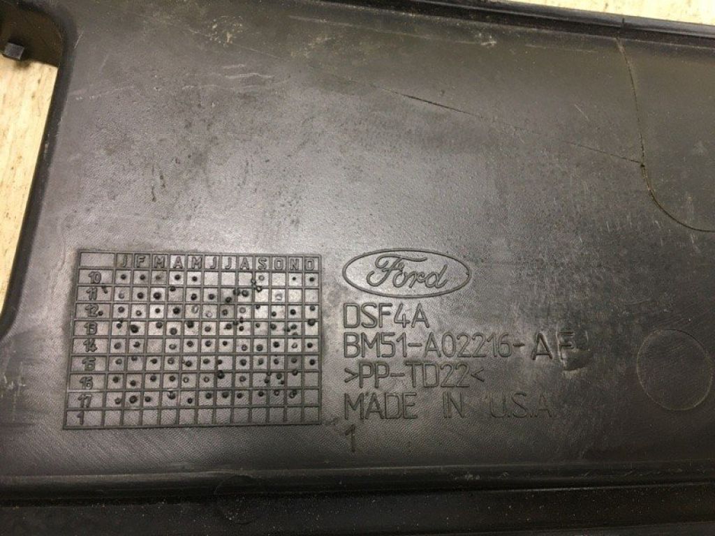 BM51-A02216-AF | Пластик під лобове скло / Жабо FORD FOCUS 10-18 - Фото 5