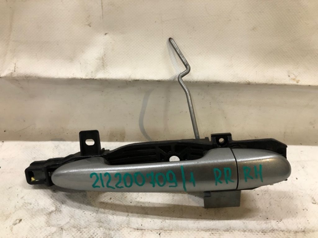 GS1D-72-410H17 | Ручка двері зовнішня задн. прав. MAZDA 3 BL 09-13