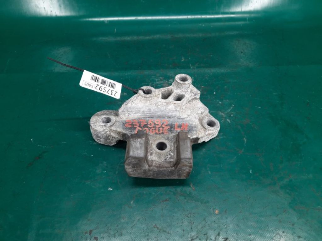11220-JG31B | Кронштейн двигателя лев. NISSAN ROGUE 08-15 - Фото 4