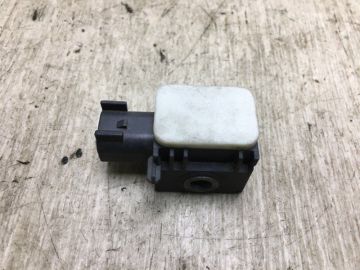 Датчик удару передн. HYUNDAI SANTA FE (CM) 05-12