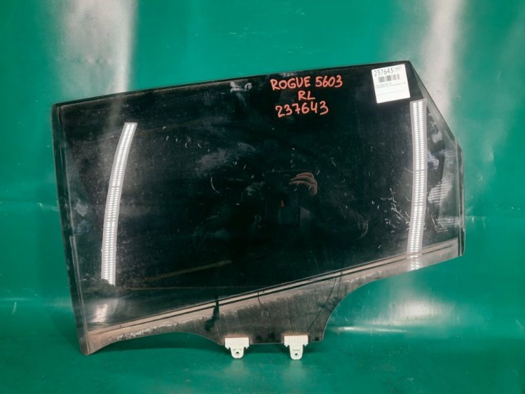 82301-JM01B | Стекло двери задн. лев. NISSAN ROGUE 08-15
