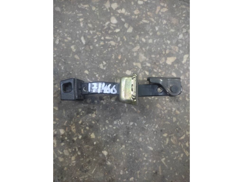 5702A040 | Ограничитель двери передн. прав. MITSUBISHI OUTLANDER XL 05-13