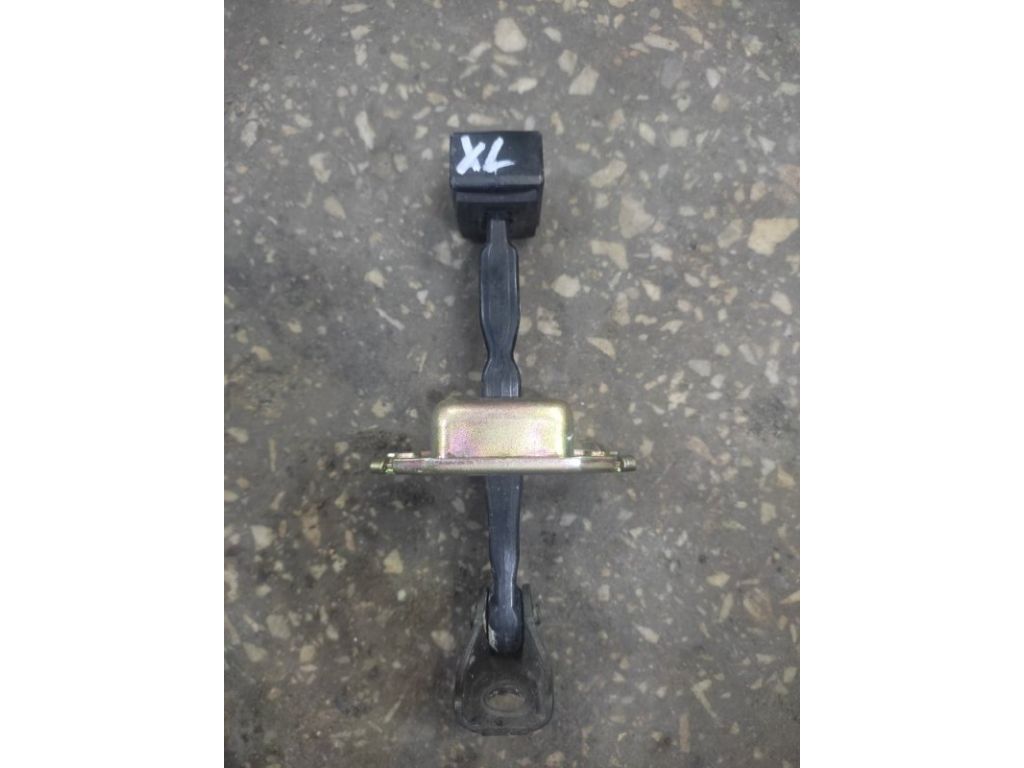 5702A040 | Ограничитель двери передн. прав. MITSUBISHI OUTLANDER XL 05-13 - Фото 2