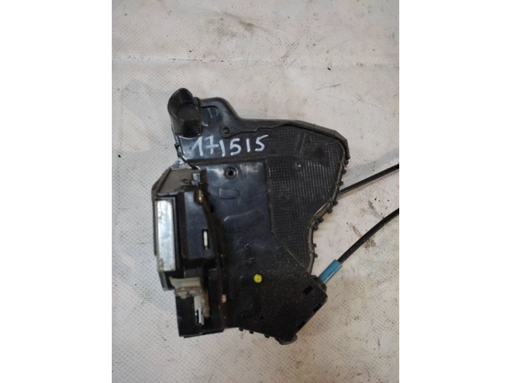 69030-42230 | Замок двери передн. прав. LEXUS CT200 11-17