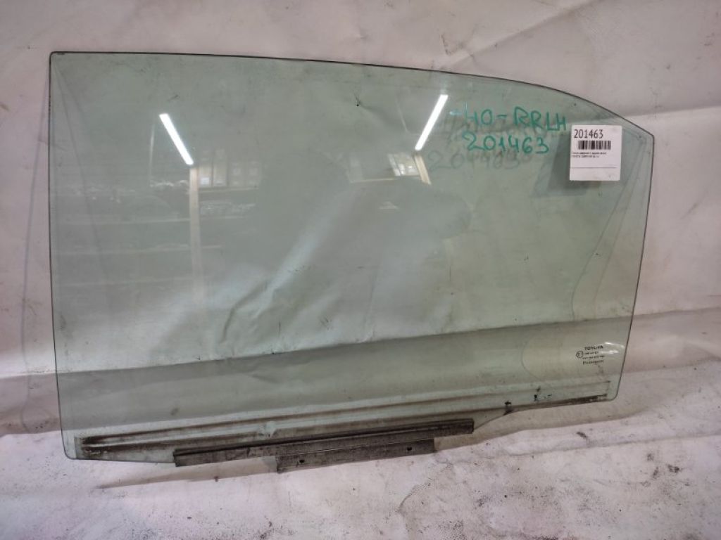 68104-06090 | Стекло двери задн. лев. TOYOTA CAMRY 40 06-11