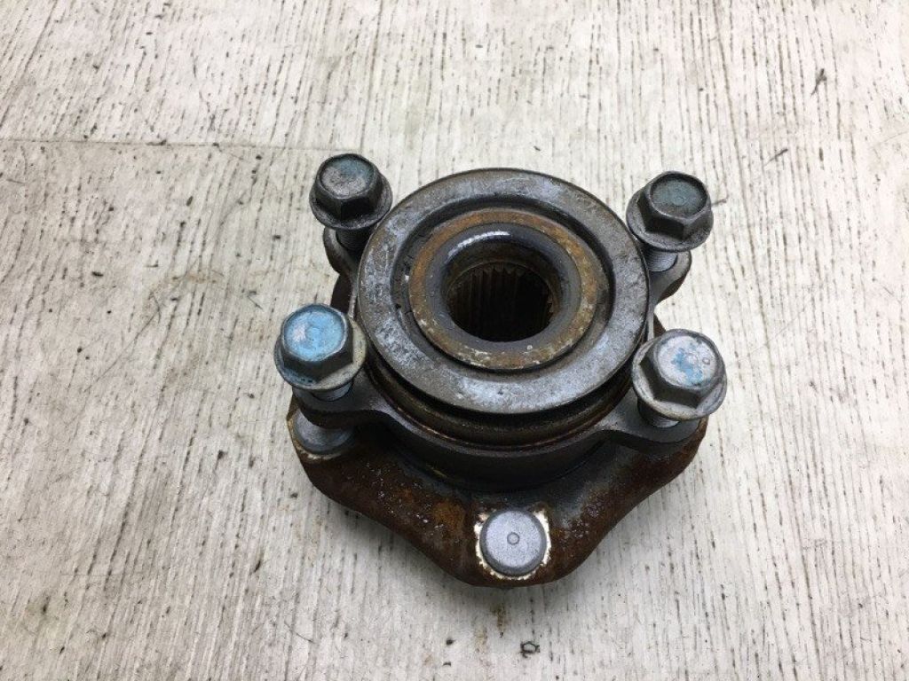 40202-9SM0A | Маточина колеса передн. лів. NISSAN NV200 USA 13-