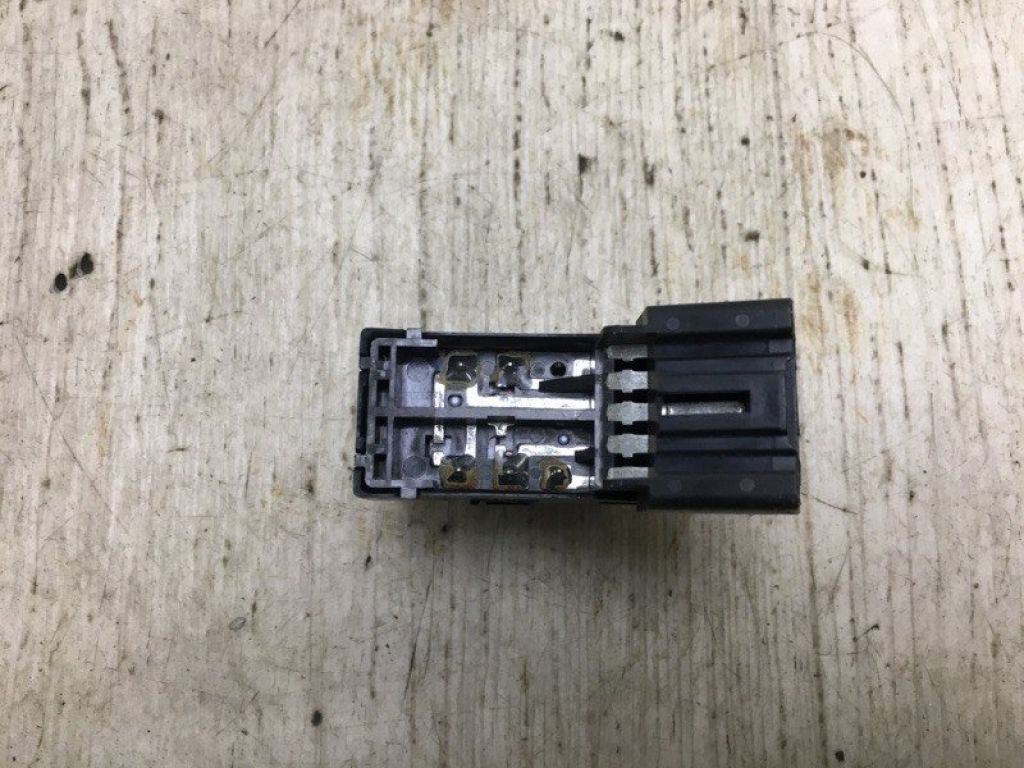 37995-62J00 | Кнопка стеклоподъемника задн. лев. SUZUKI SX4 06-13 - Фото 4