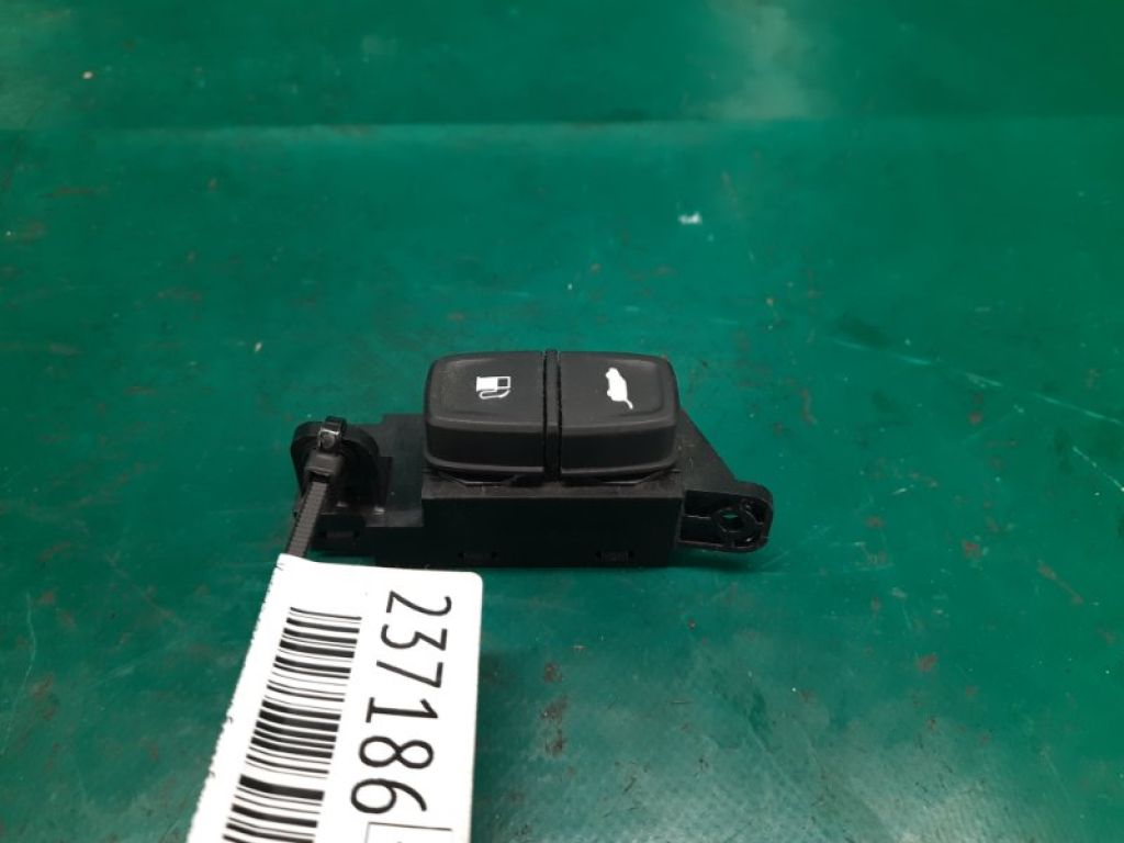 35800-TZ5-A01 | Кнопка открывания бензобака передн. лев. ACURA MDX (YD3) 13-21 - Фото 2