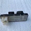37995-64J00 | Кнопка стеклоподъемника передн. прав. SUZUKI GRAND VITARA 05-15 - Превью 3