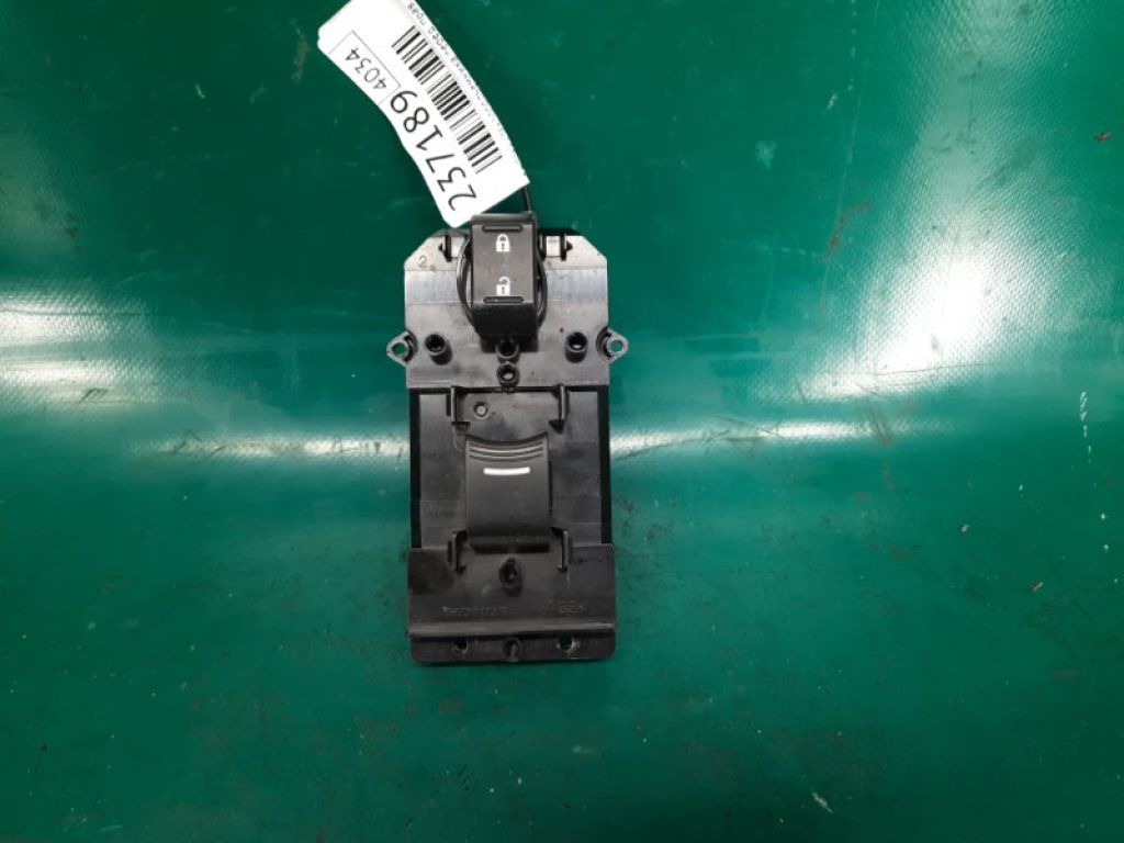 35760-TZ5-A01 | Кнопка склопідіймача передн. прав. ACURA MDX (YD3) 13-21