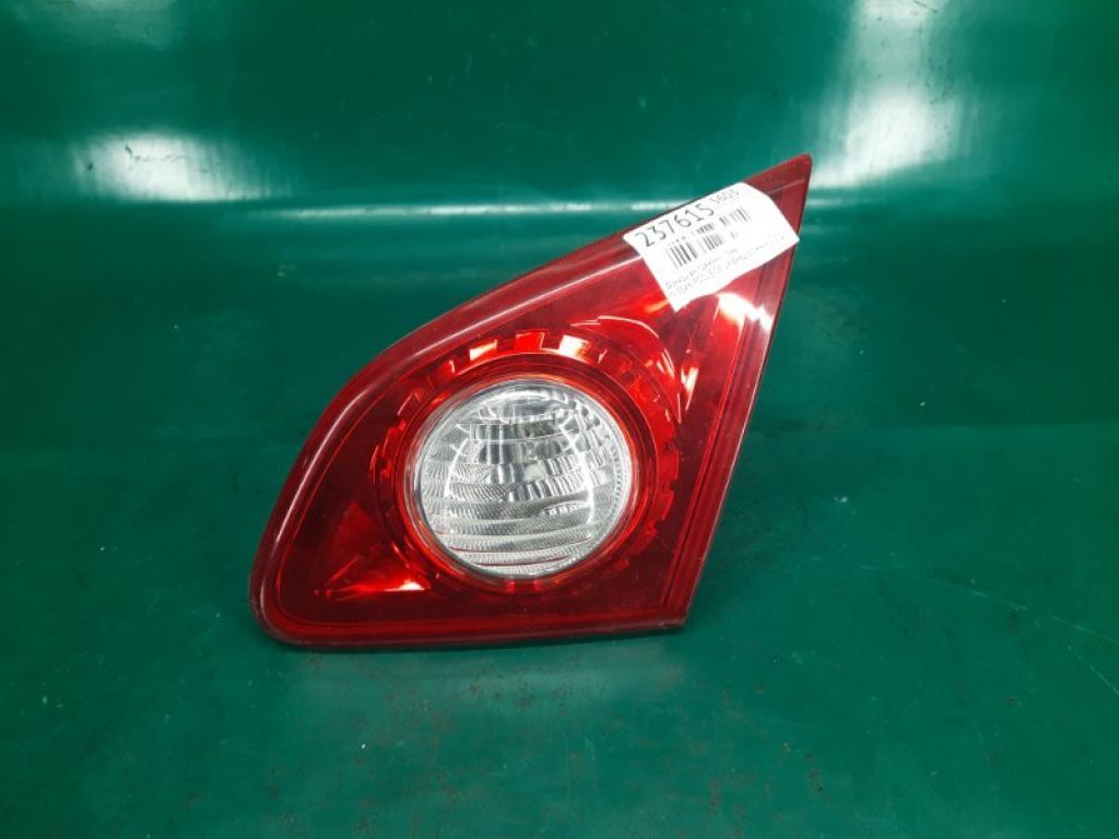 26550-JM01C | Ліхтар внутрішній прав. NISSAN ROGUE 08-15