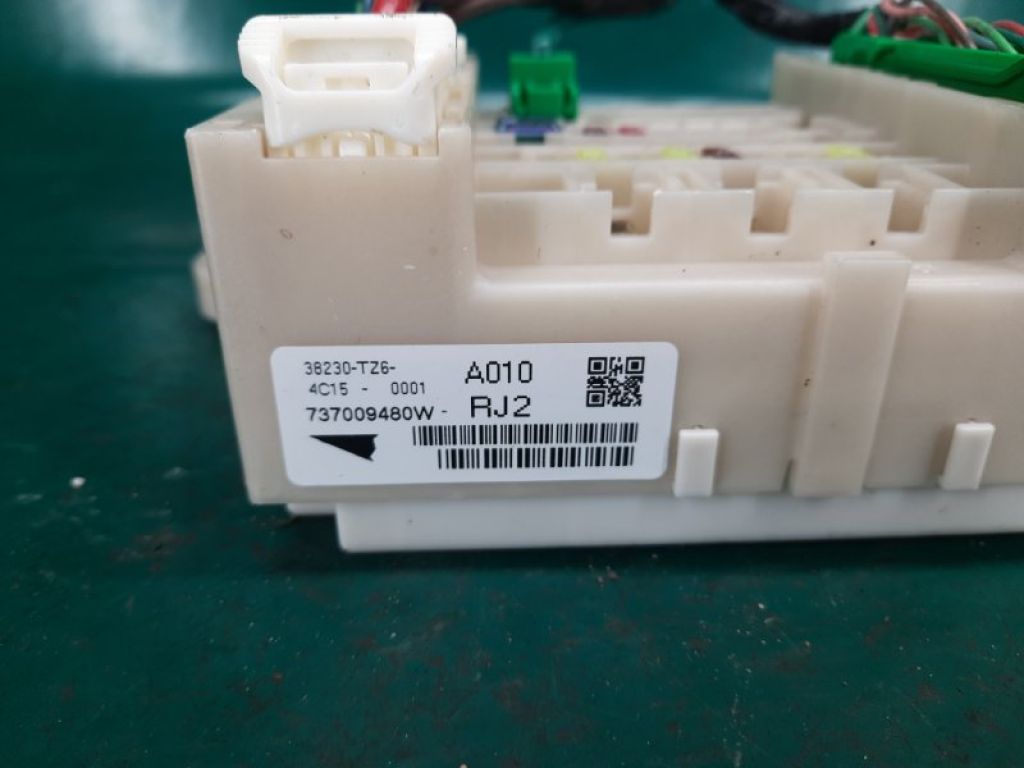 38230-TZ6-A01 | Блок запобіжників салон задн. ACURA MDX (YD3) 13-21 - Фото 3