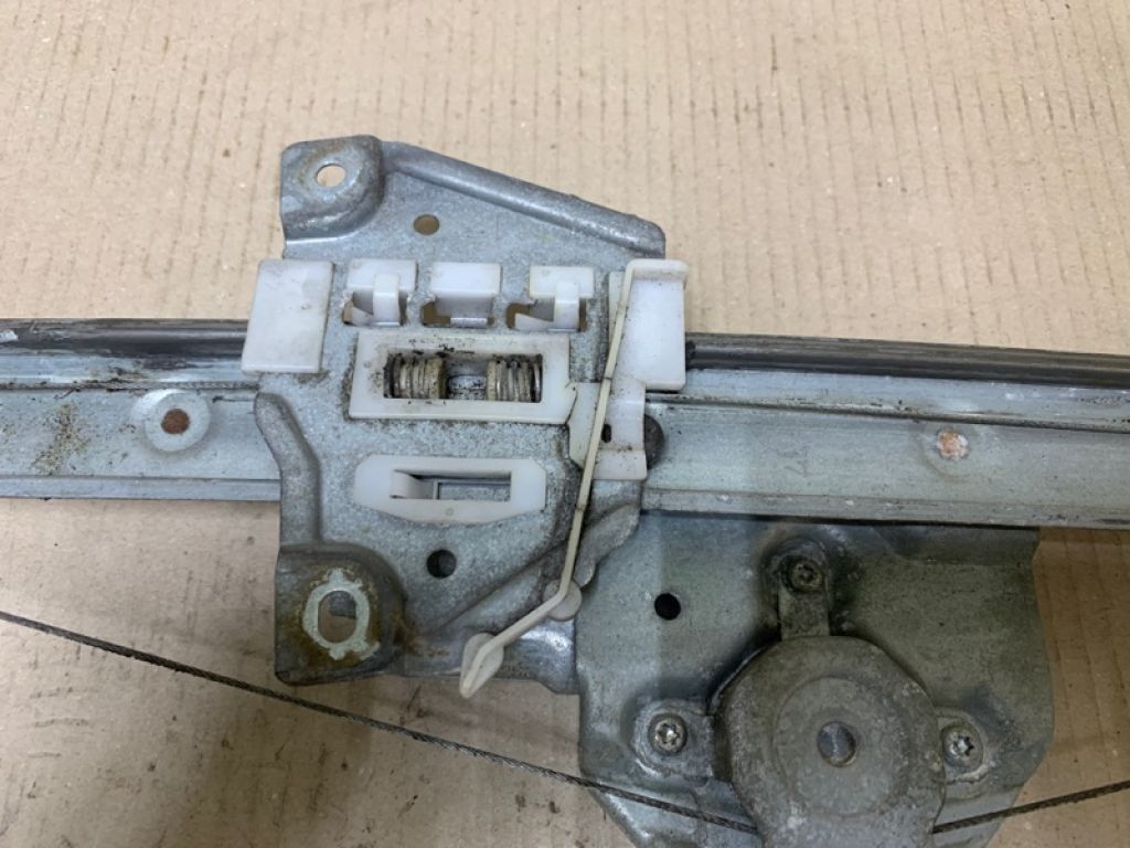 83502-65J00 | Стеклоподъемник задн. лев. SUZUKI GRAND VITARA 05-15 - Фото 4