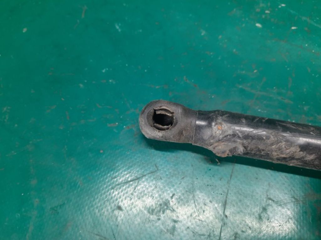 81161-3K000 | Амортизатор капота HYUNDAI SONATA NF 04-10 - Фото 3