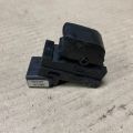 37995-62J00 | Кнопка стеклоподъемника задн. прав. SUZUKI GRAND VITARA 05-15