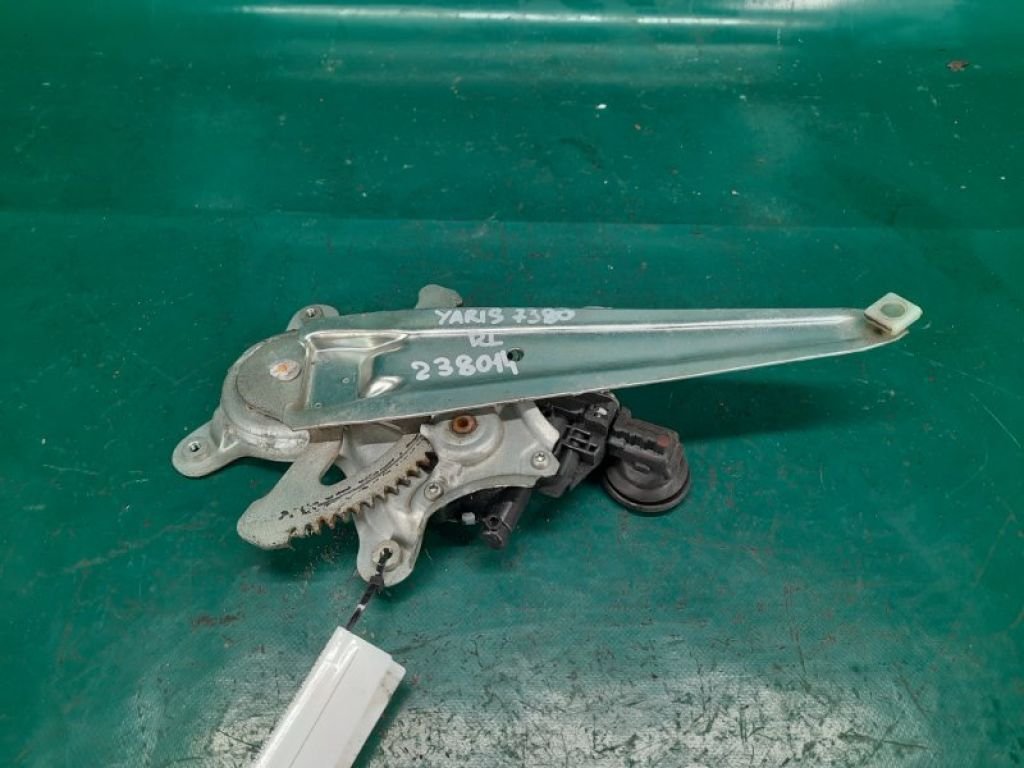 69804-52090 | Стеклоподъемник задн. лев. TOYOTA YARIS 05–11 - Фото 6
