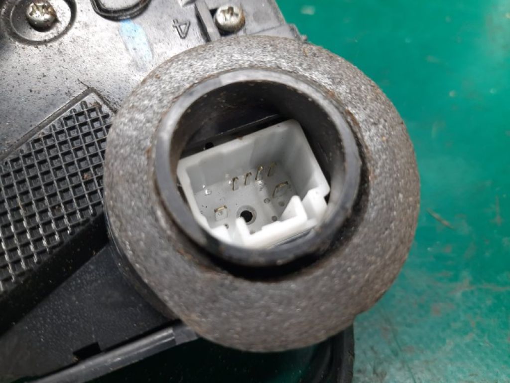 69040-47060 | Замок двери передн. лев. TOYOTA YARIS 05–11 - Фото 4