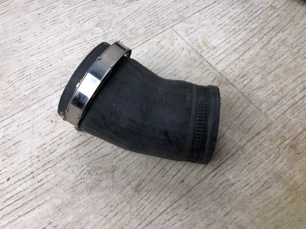 5C0 145 838 | Патрубок интеркулера VOLKSWAGEN PASSAT B7 11-15