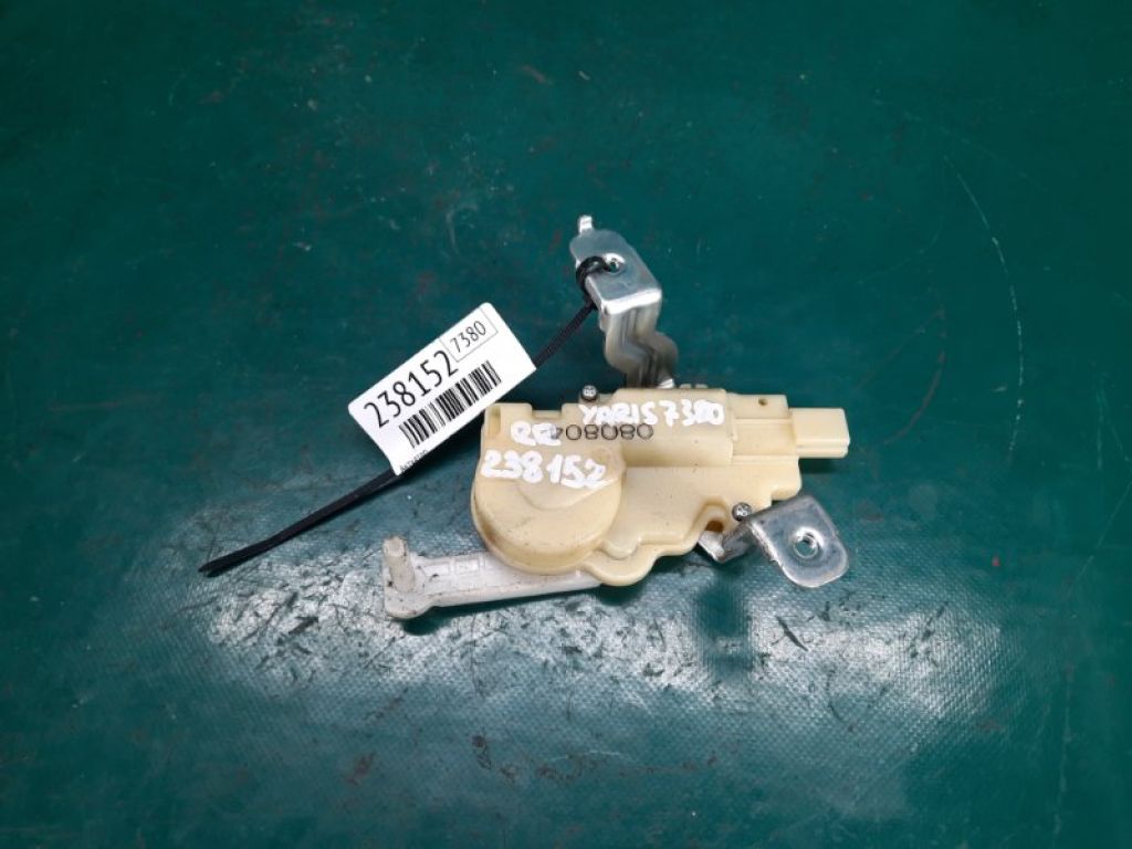 69150-52070 | Актуатор TOYOTA YARIS 05–11