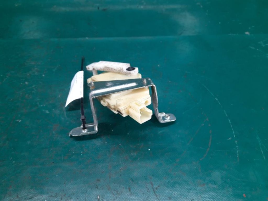 69150-52070 | Актуатор TOYOTA YARIS 05–11 - Фото 3