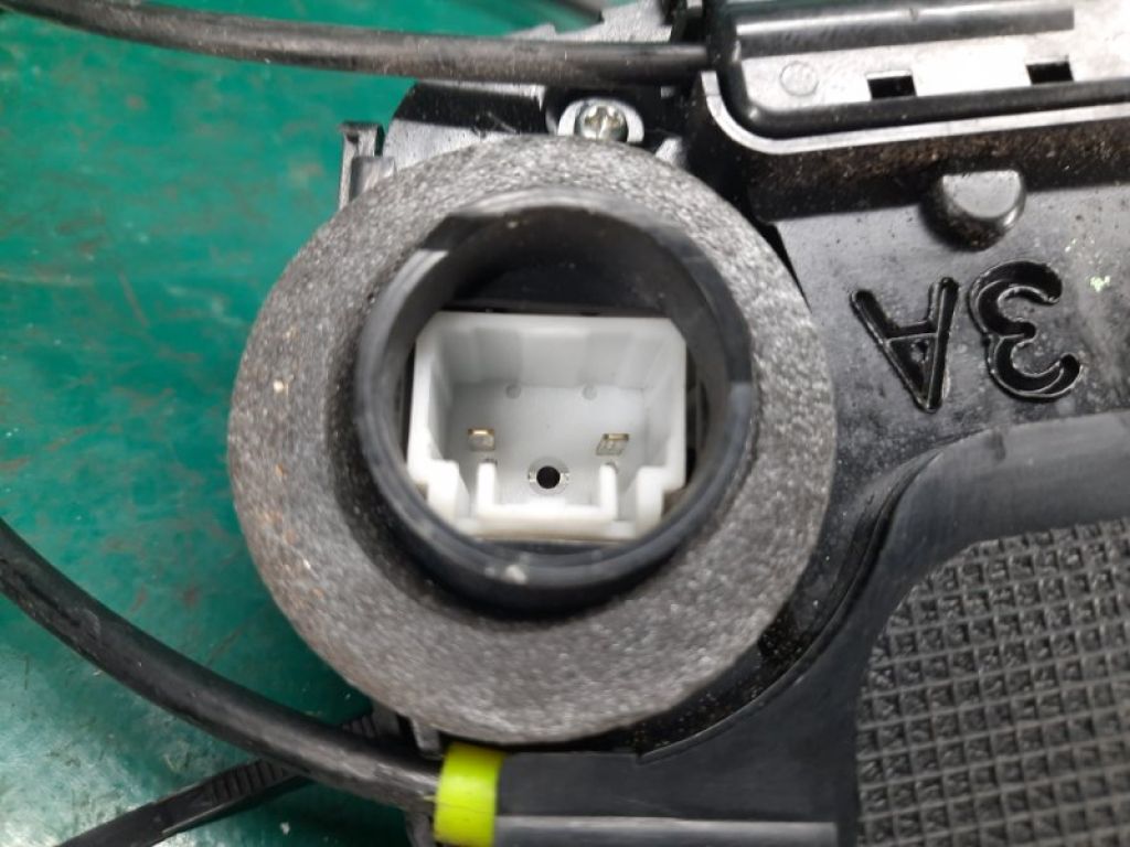 69060-52200 | Замок двері задн. лів. TOYOTA YARIS 05–11 - Фото 4