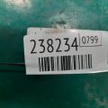 E112-72-210A | Петля двері верхня задн. прав. MAZDA 3 BK 03-08 - Прев'ю 2