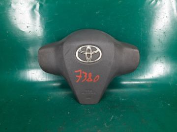 Подушка безопасности в руль TOYOTA YARIS 05–11