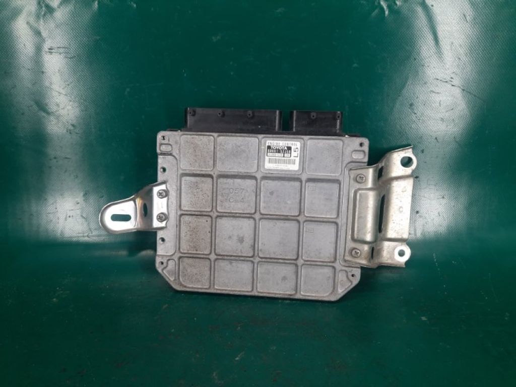 89661-52J50 | Блок керування двигуном TOYOTA YARIS 05–11 - Фото 2