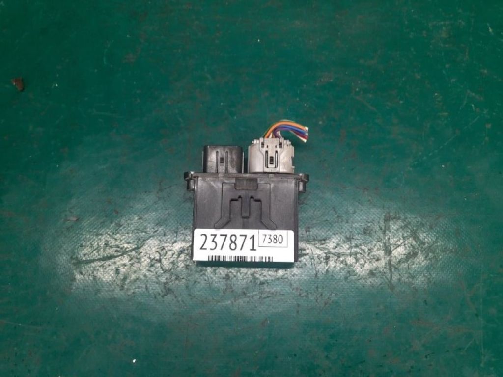 89952-35011 | Блок електронний TOYOTA YARIS 05–11 - Фото 2
