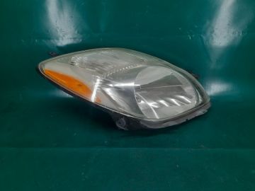 Фара прав. TOYOTA YARIS 05–11
