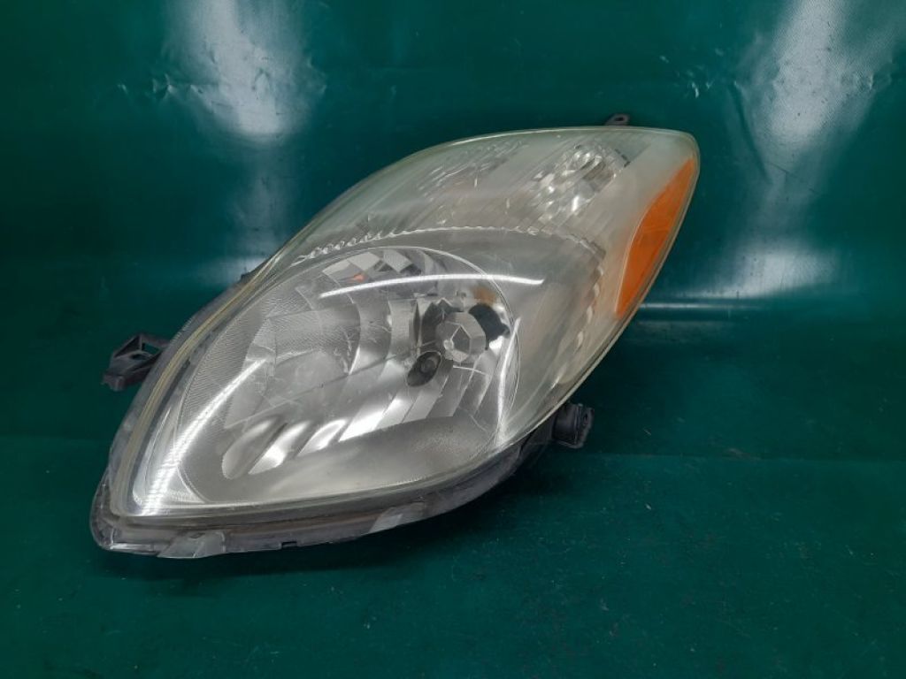 81130-52B50 | Фара лів. TOYOTA YARIS 05–11 - Фото 3