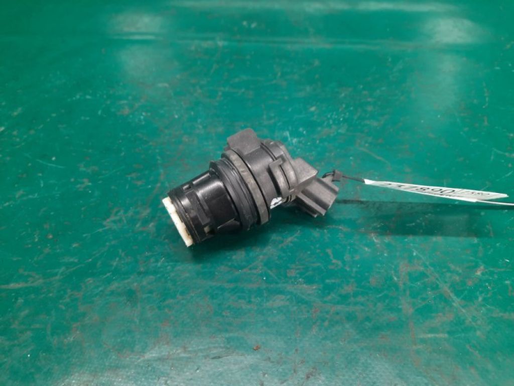 85330-60180 | Насос омивача скла задн. TOYOTA YARIS 05–11
