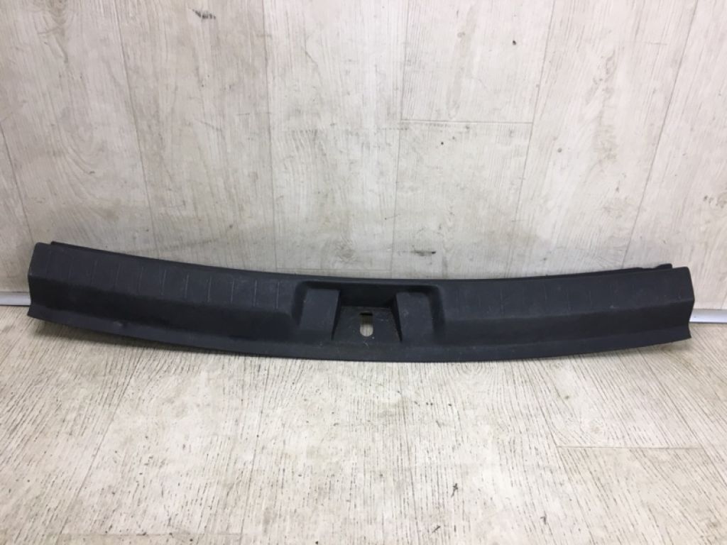 1BE73DX9AB | Накладка на порог багажника DODGE JOURNEY 08-20