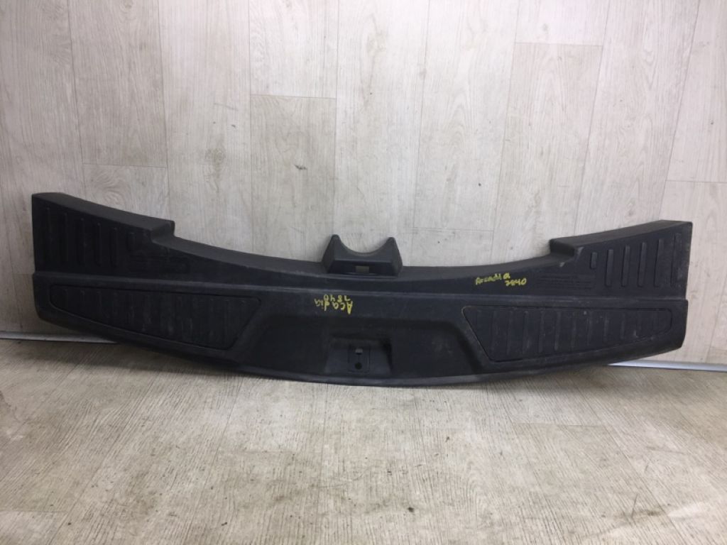 25980370 | Накладка на порог багажника GMC ACADIA 12-16