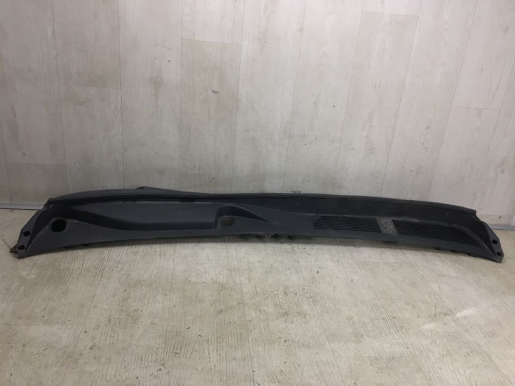 668623LM0A | Пластик під лобове скло / Жабо NISSAN NV200 USA 13-