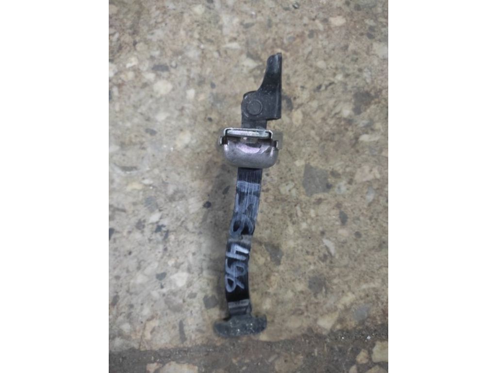 68630-12110 | Ограничитель двери задн. лев. TOYOTA AURIS 06-12 - Фото 2