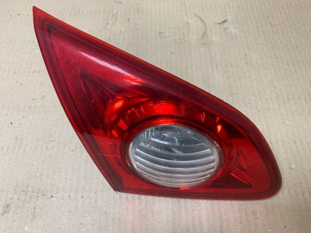 26555-JM00C | Ліхтар внутрішній задн. лів. NISSAN ROGUE 08-15 - Фото 2