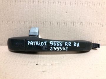 Ручка двері зовнішня передн. прав. JEEP PATRIOT 10-17