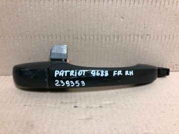 Ручка двери наружная задн. прав. JEEP PATRIOT 10-17