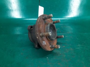 Маточина колеса задн. прав. MAZDA 3 BK 03-08