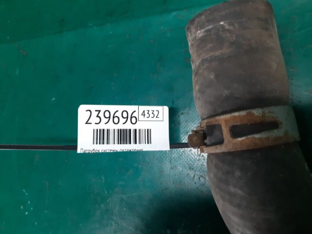 16572-31180 | Патрубок системы охлаждения LEXUS GS350 GS300 05-11 - Фото 2