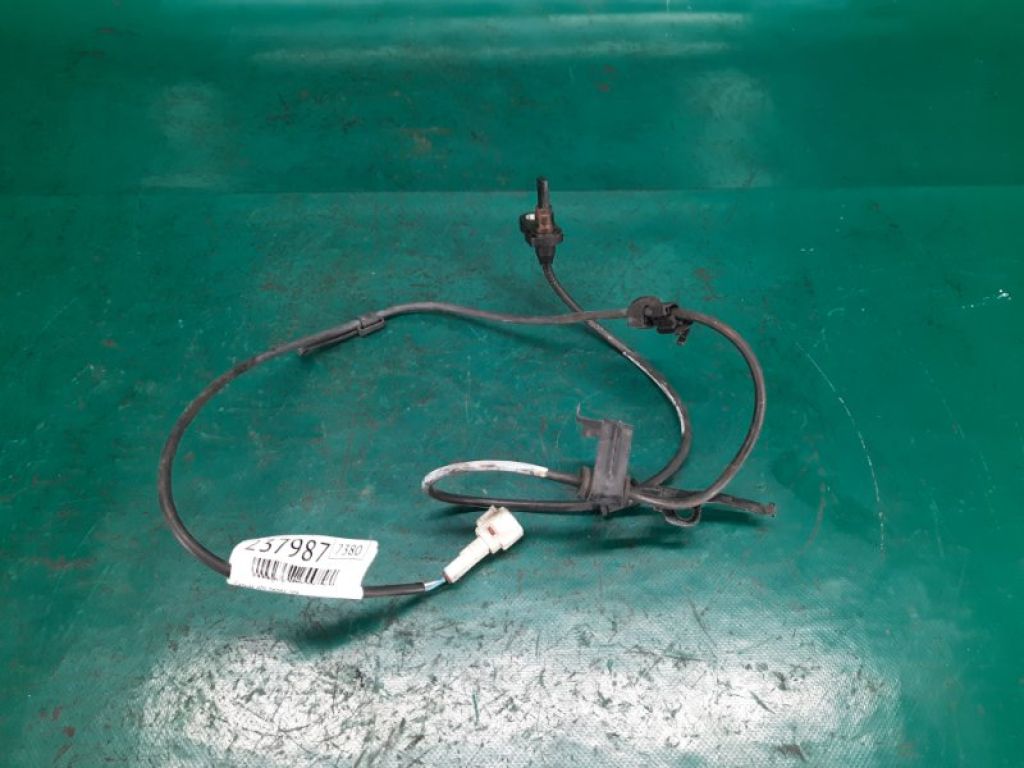 89543-52030 | Датчик ABS передн. лів. TOYOTA YARIS 05–11