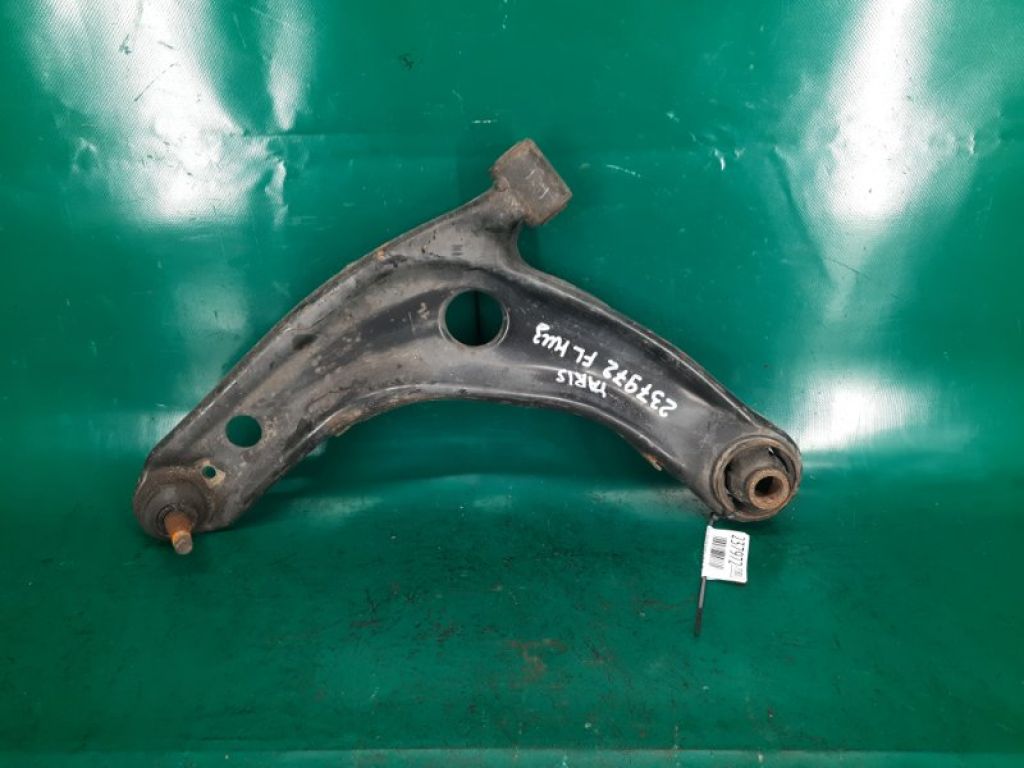 48069-59125 | Важіль передньої підвіски нижній лів. TOYOTA YARIS 05–11
