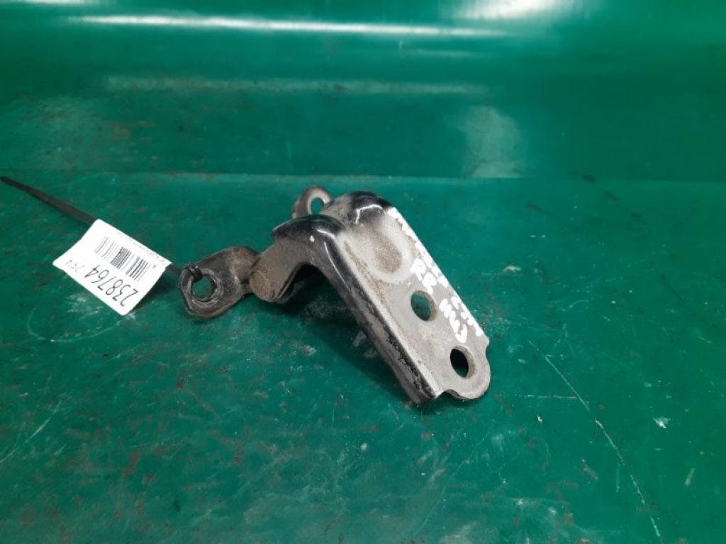 60470FG0209P | Петля двери нижняя задн. прав. SUBARU IMPREZA 07-11 GE/GH