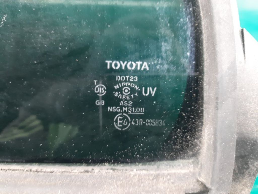 68124-52130 | Стекло двери глухое задн. лев. TOYOTA YARIS 05–11 - Фото 3