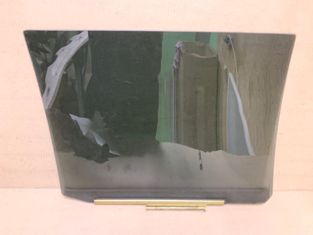 68114-48070 | Стекло двери задн. лев. TOYOTA HIGHLANDER 01-07 - Фото 2