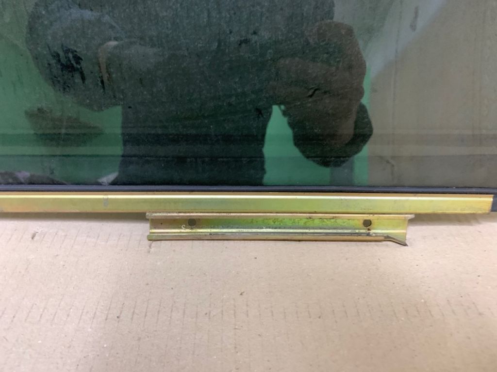 68114-48070 | Стекло двери задн. лев. TOYOTA HIGHLANDER 01-07 - Фото 3