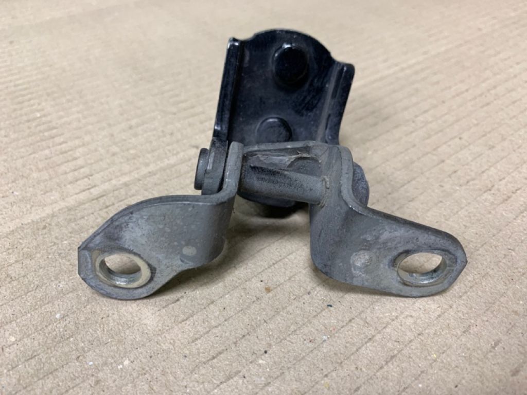 68750-48010 | Петля двери верхняя задн. прав. TOYOTA HIGHLANDER 01-07 - Фото 3