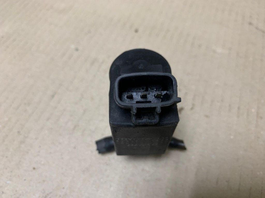 85330-20470 | Насос омывателя стекла TOYOTA HIGHLANDER 01-07 - Фото 4