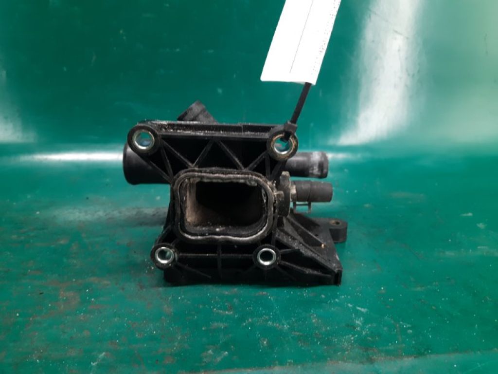 LF94-15-17Z | Фланець системи охолодження MAZDA 3 BK 03-08 - Фото 5